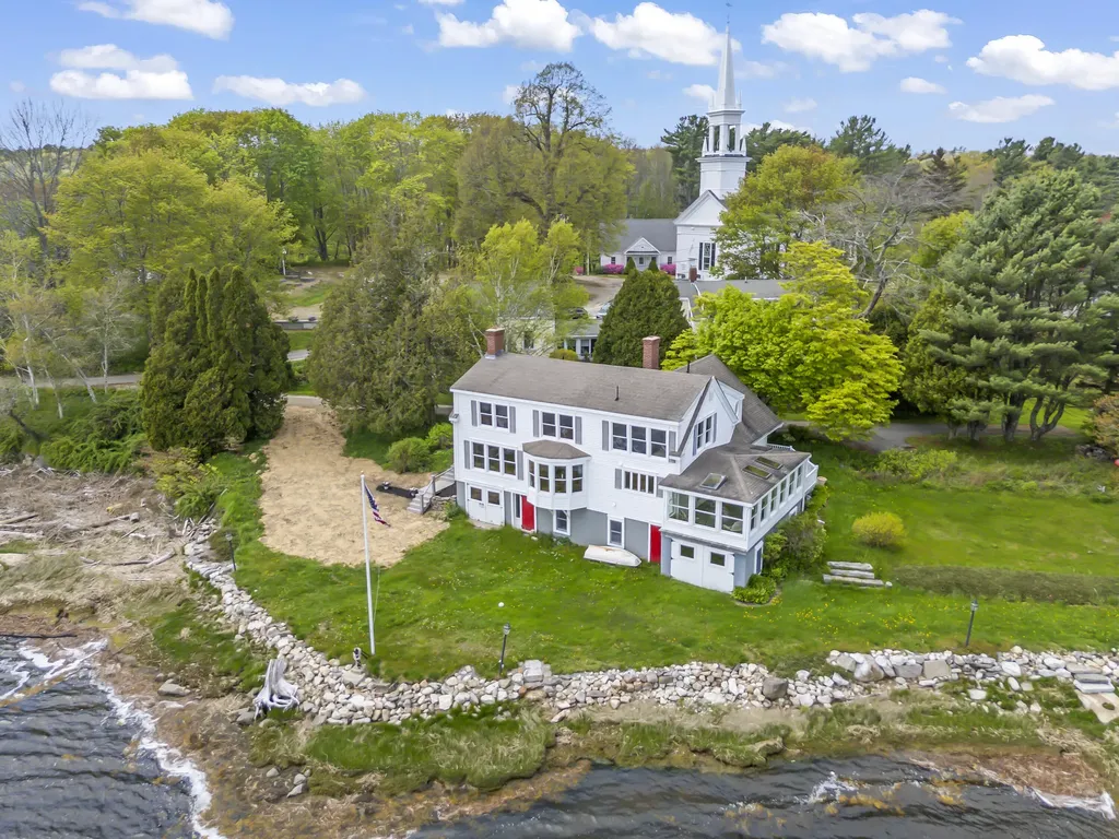 15 Church Lane Phippsburg ME 04562