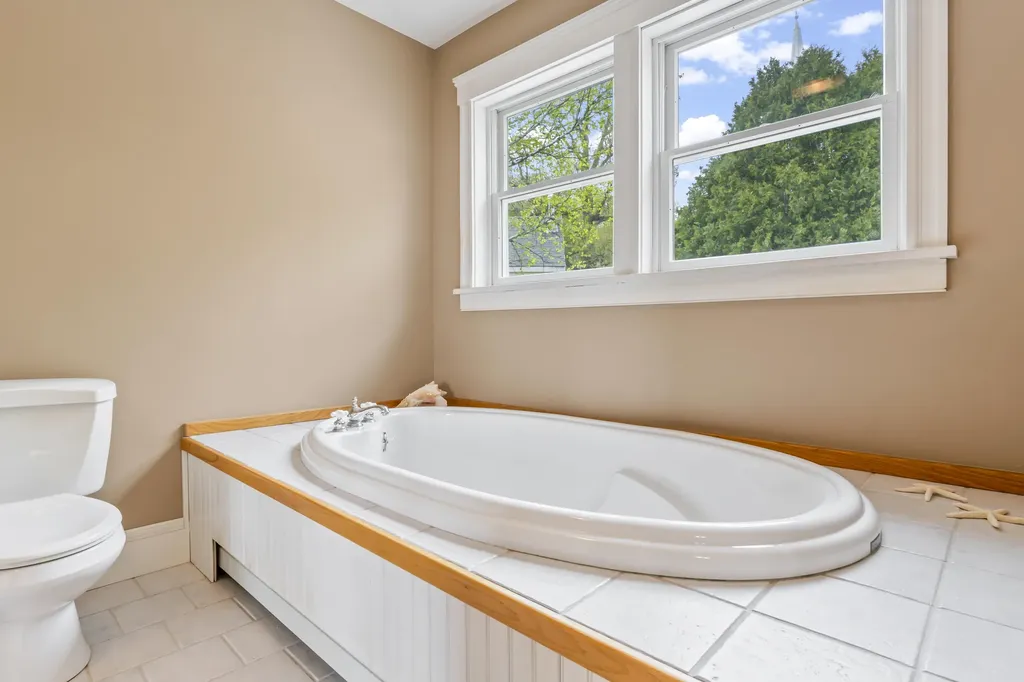15 Church Lane Phippsburg ME 04562