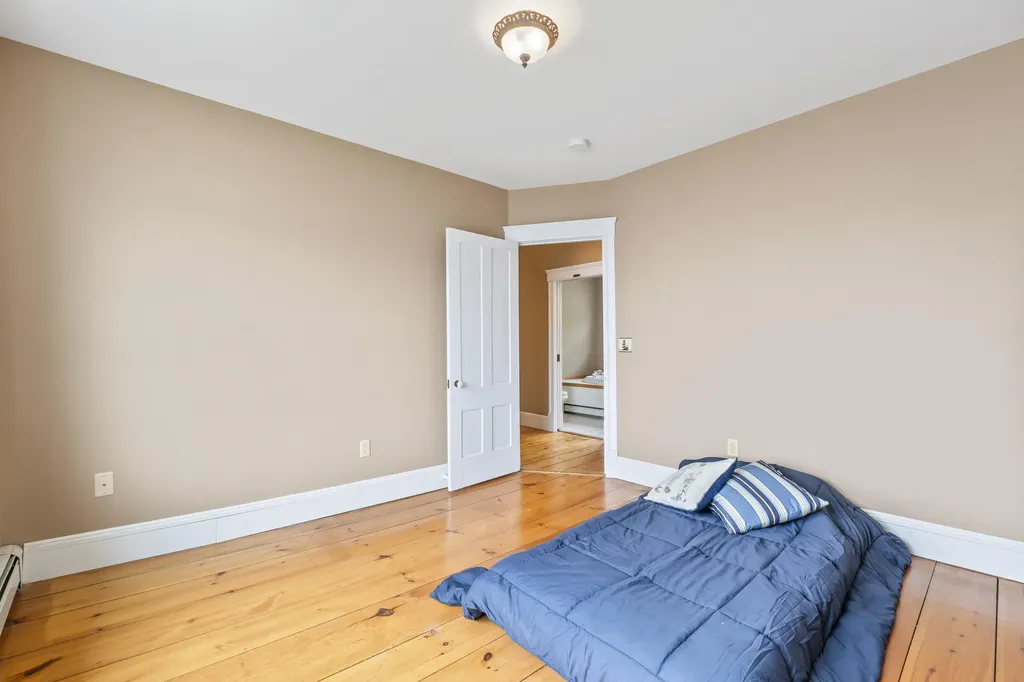 15 Church Lane Phippsburg ME 04562