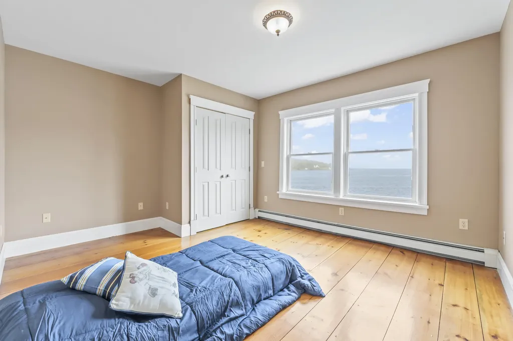 15 Church Lane Phippsburg ME 04562