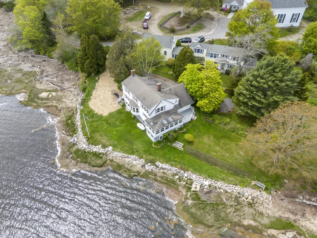 15 Church Lane Phippsburg ME 04562