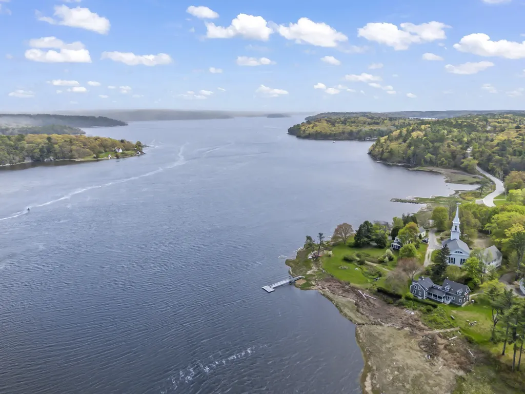 15 Church Lane Phippsburg ME 04562