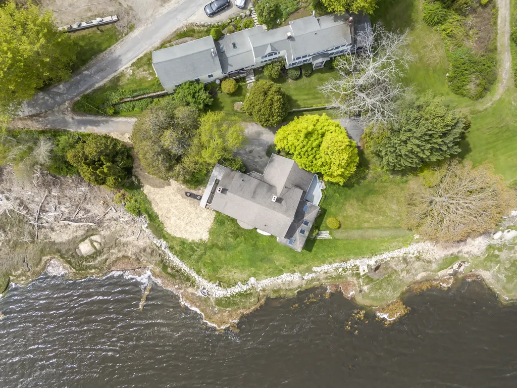 15 Church Lane Phippsburg ME 04562