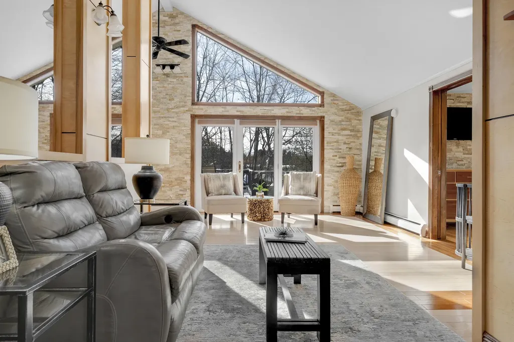 16 Gin Mill Lane Windham ME 04062