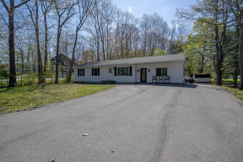 46 Silver Ridge Veazie ME 04401