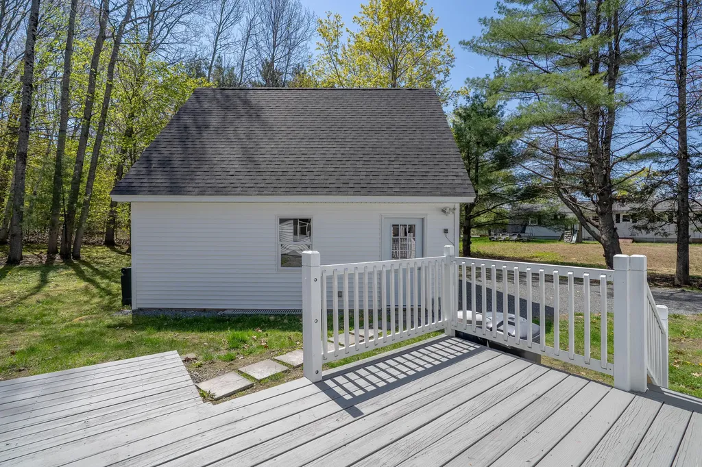 46 Silver Ridge Veazie ME 04401