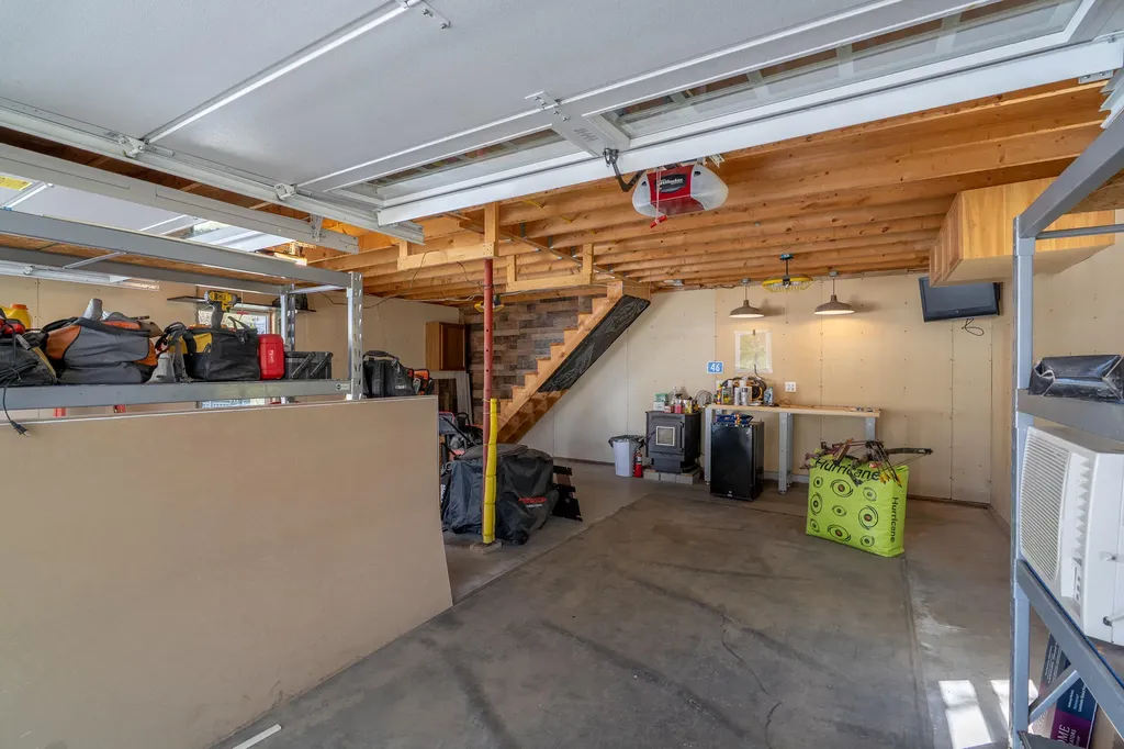 46 Silver Ridge Veazie ME 04401