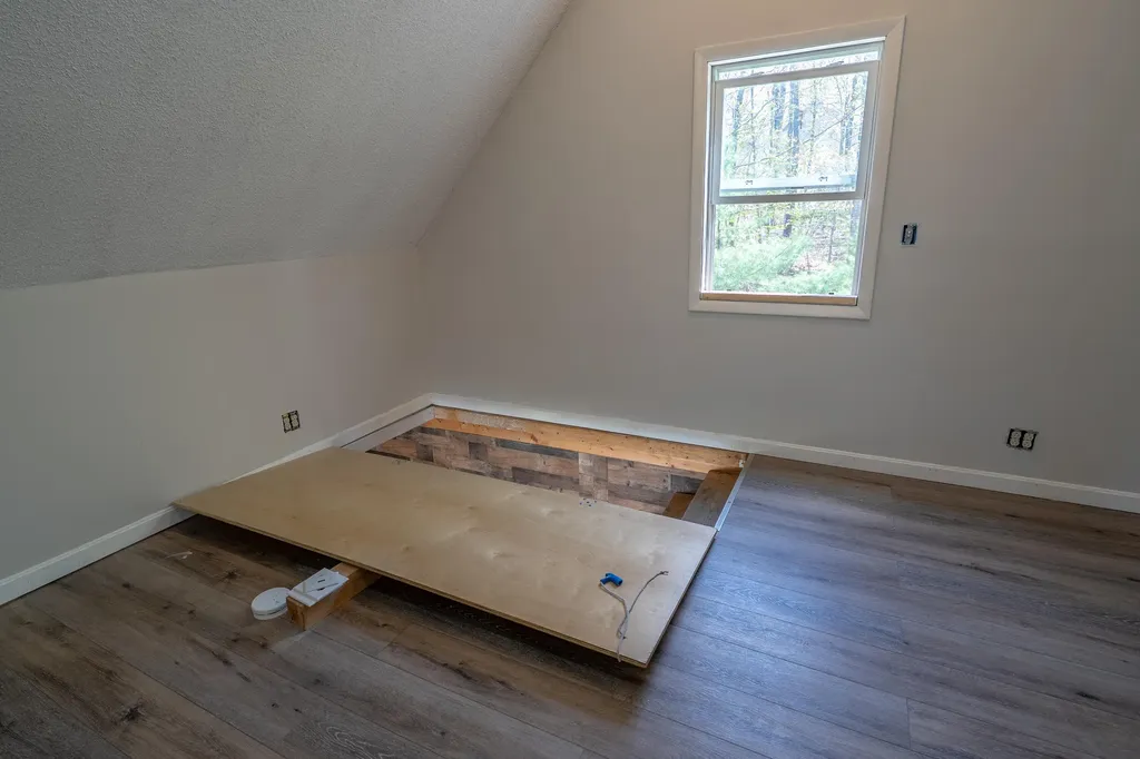 46 Silver Ridge Veazie ME 04401