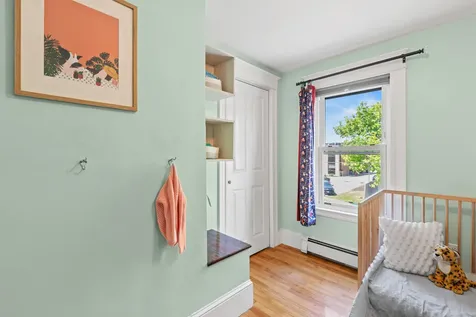 15 Caleb Street Portland ME 04102