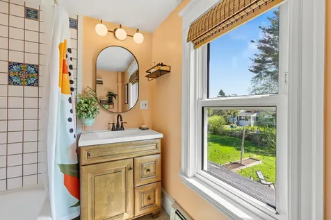 15 Caleb Street Portland ME 04102
