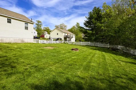 25 Ireland Drive Berwick ME 03901