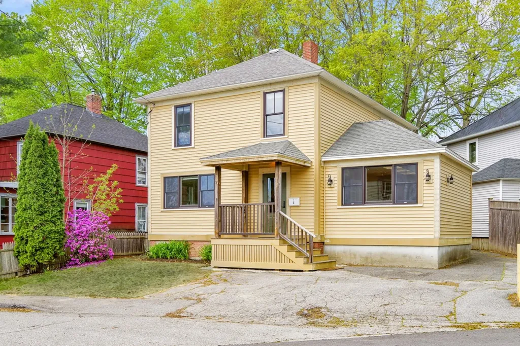 1 Higgins Street Augusta ME 04330