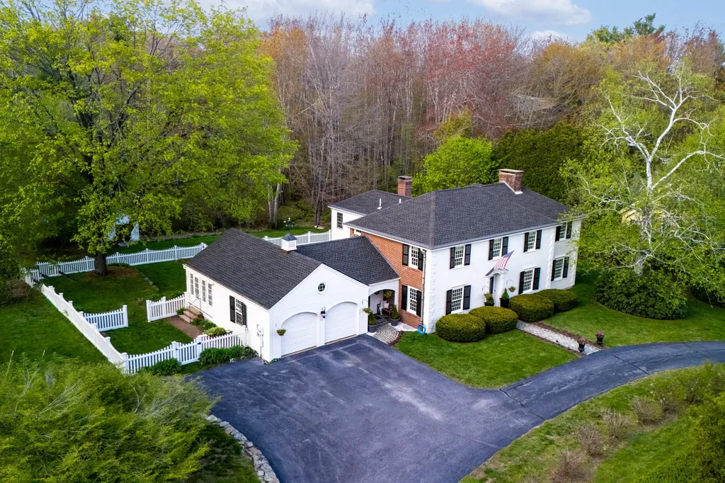 70 Summer Street Kennebunk ME 04043