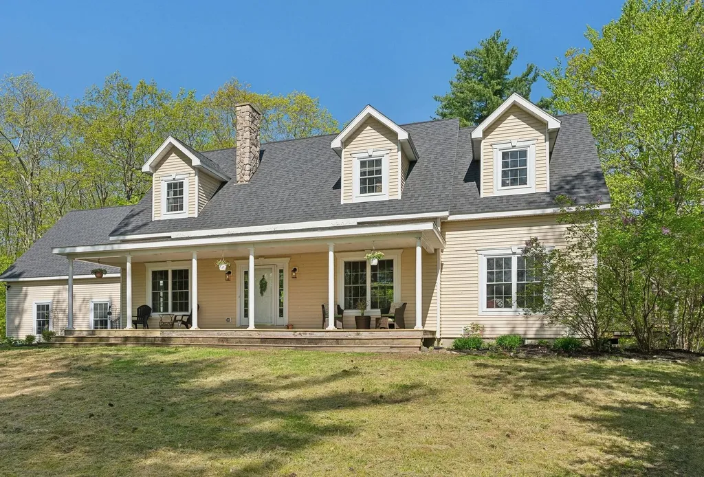 76 Asbury Lane Acton ME 04001