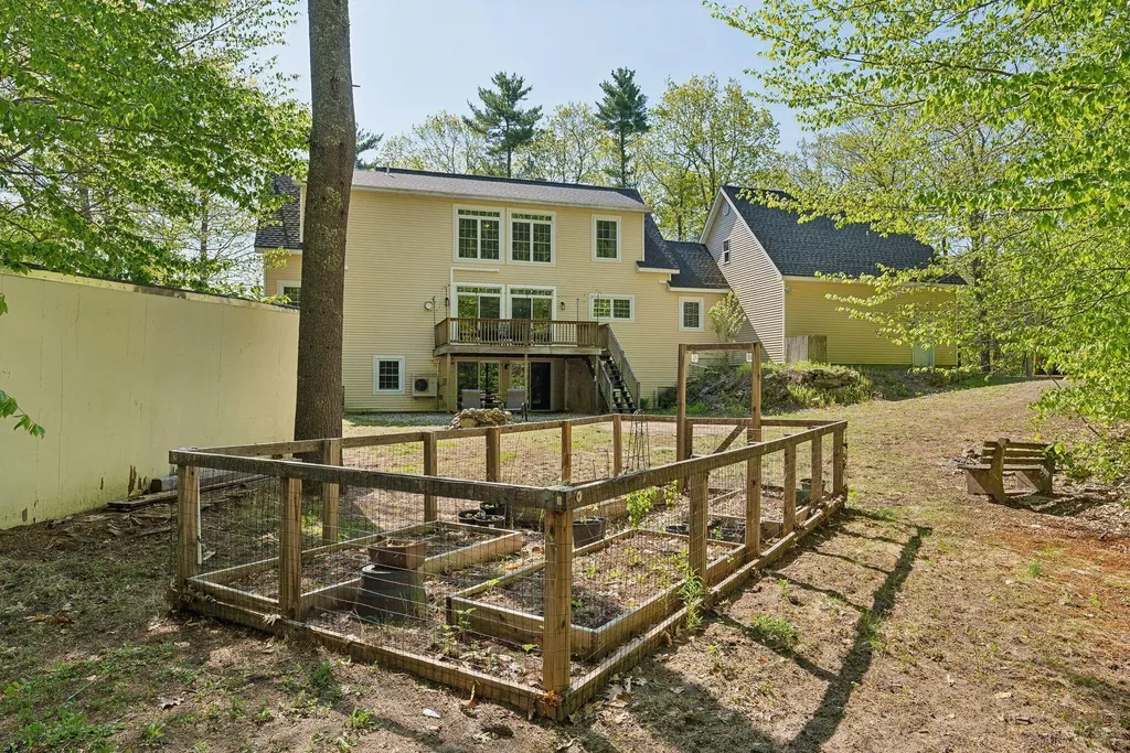 76 Asbury Lane Acton ME 04001