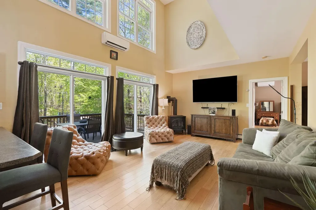 76 Asbury Lane Acton ME 04001