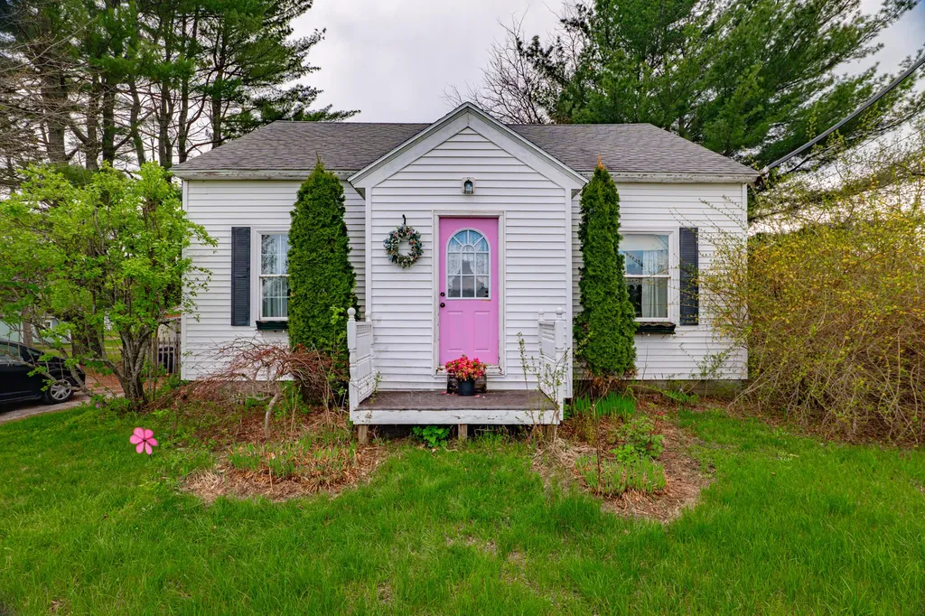 40 Merrow Road Auburn ME 04210