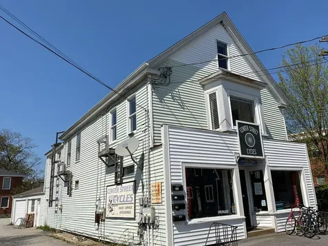 11 Center Street Brunswick ME 04011