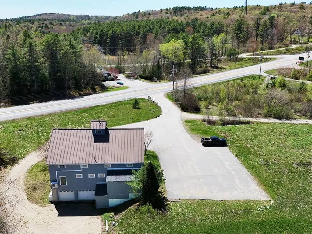 290 Us Route 1 Edgecomb ME 04556