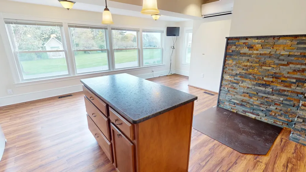 13 Old Kelley Avenue Orono ME 04473