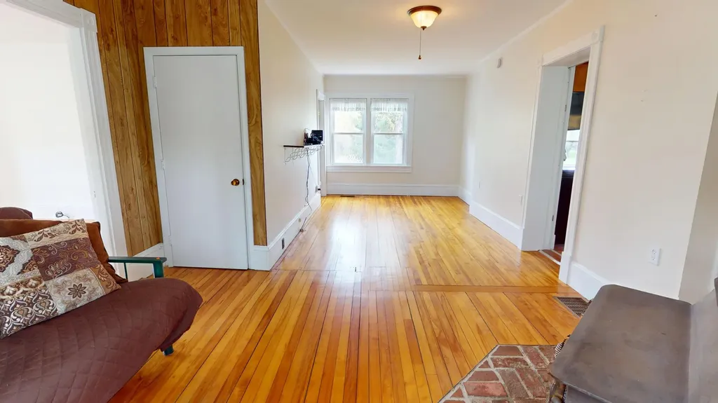 13 Old Kelley Avenue Orono ME 04473