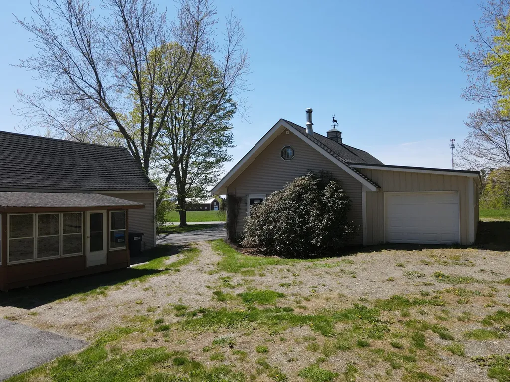 13 Old Kelley Avenue Orono ME 04473