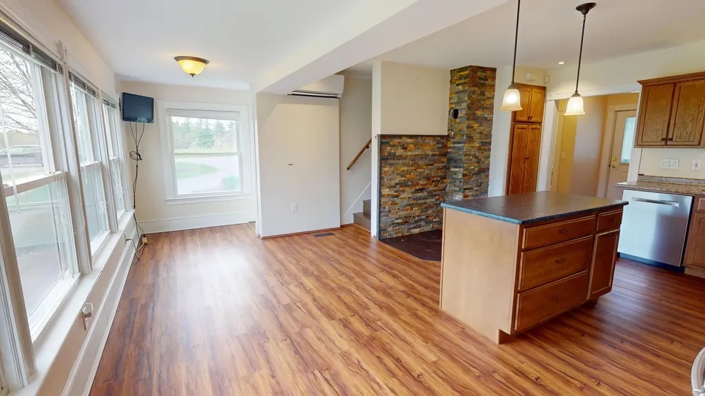 13 Old Kelley Avenue Orono ME 04473