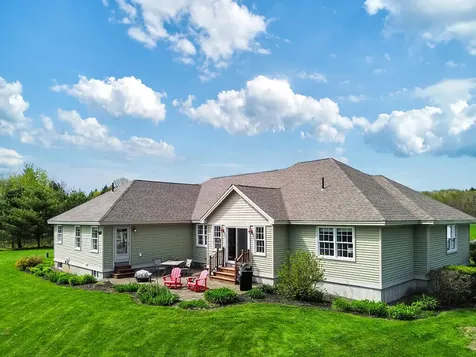 30 Royale Drive Sidney ME 04330