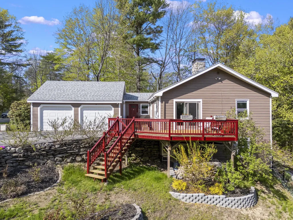 591 Eight Rod Road Augusta ME 04330