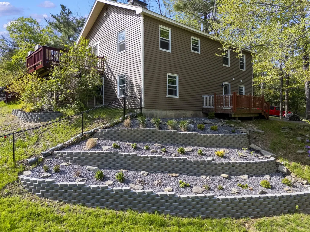 591 Eight Rod Road Augusta ME 04330