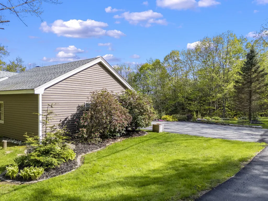 591 Eight Rod Road Augusta ME 04330