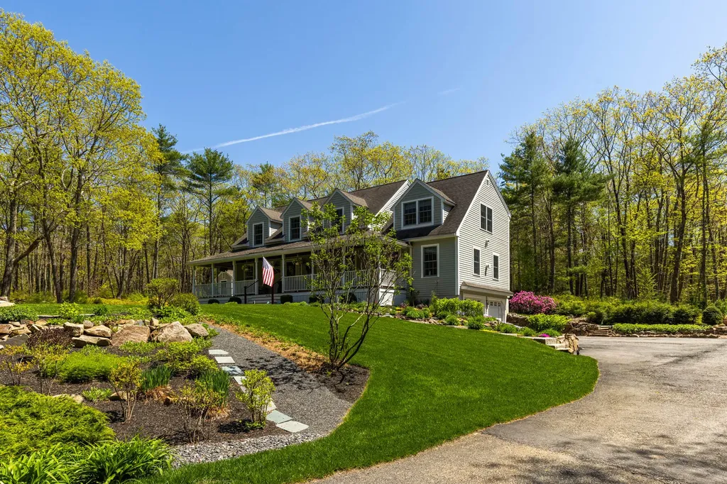 8 Silver Ridge Drive York ME 03909