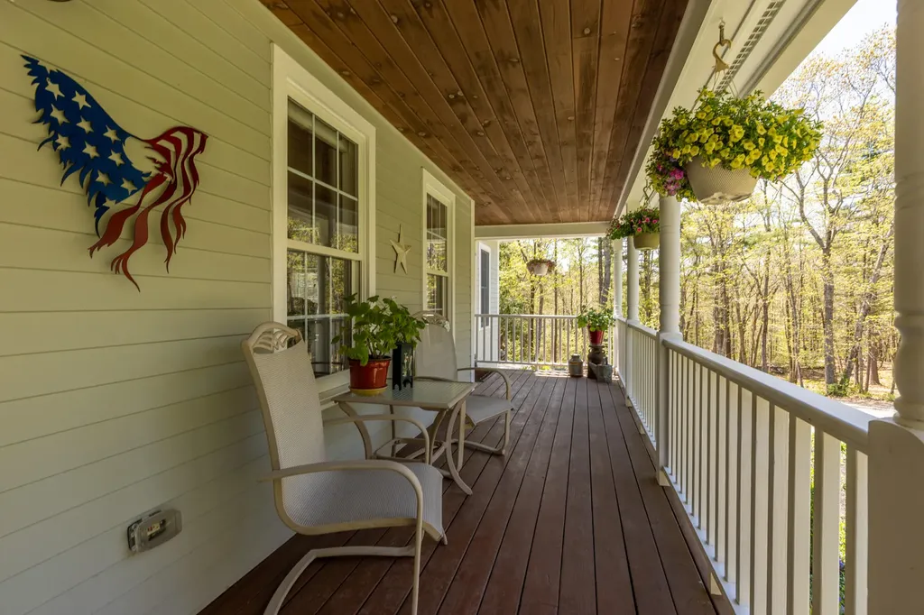 8 Silver Ridge Drive York ME 03909