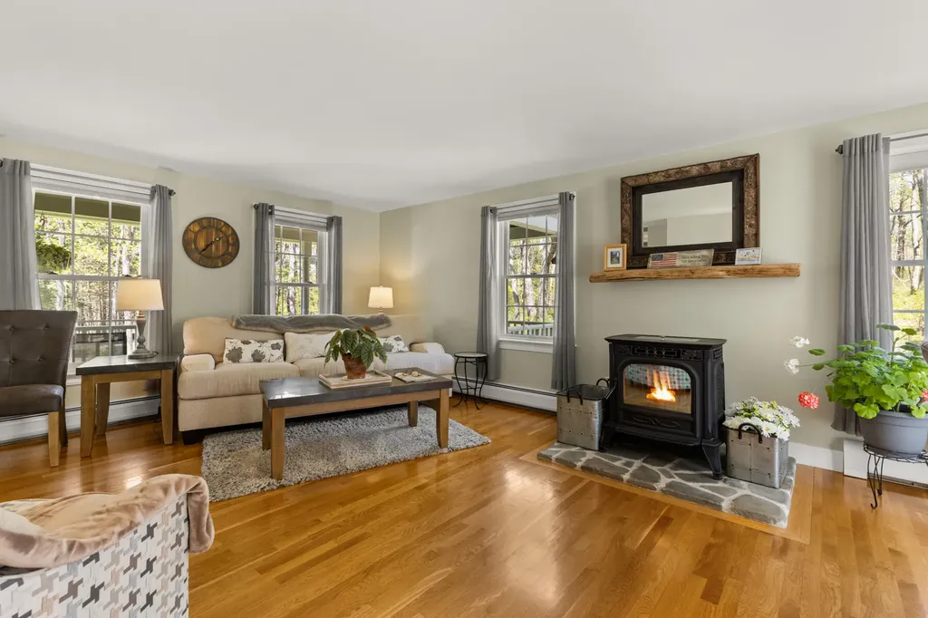8 Silver Ridge Drive York ME 03909