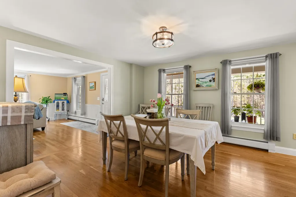 8 Silver Ridge Drive York ME 03909
