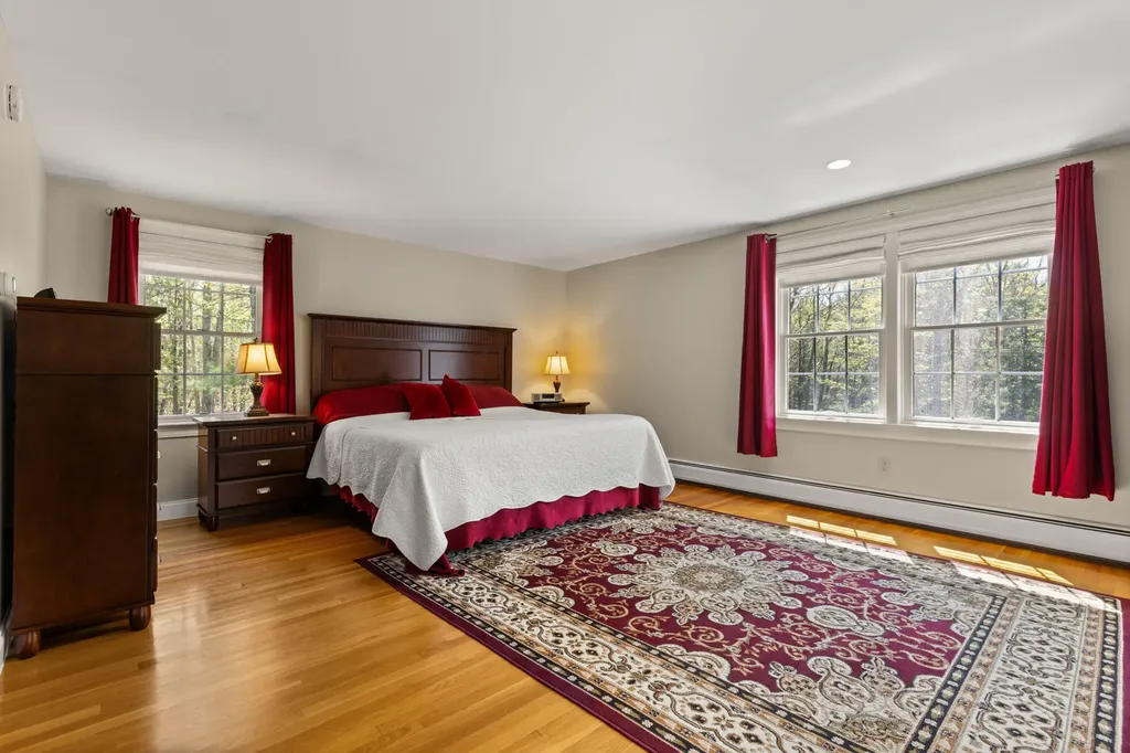 8 Silver Ridge Drive York ME 03909