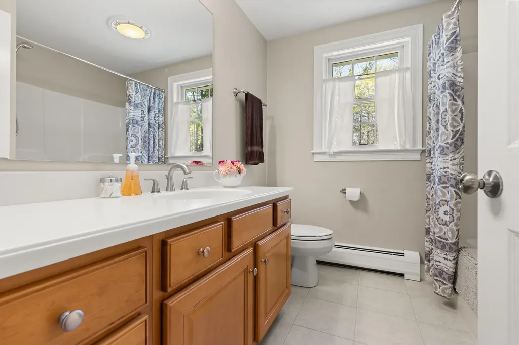8 Silver Ridge Drive York ME 03909