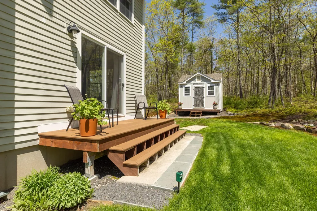8 Silver Ridge Drive York ME 03909