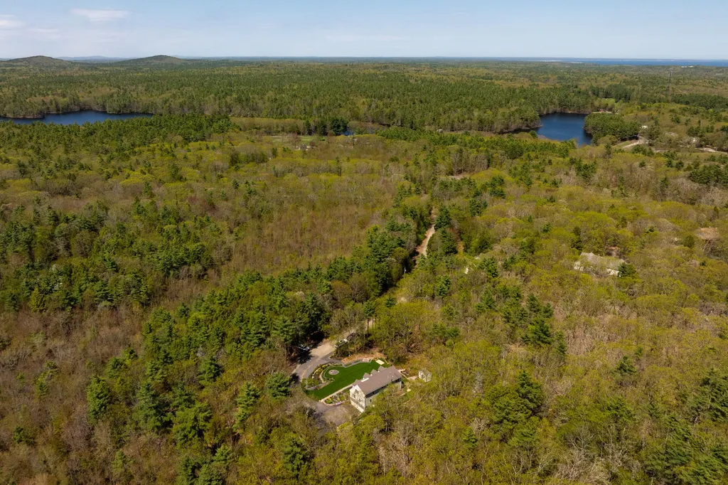 8 Silver Ridge Drive York ME 03909