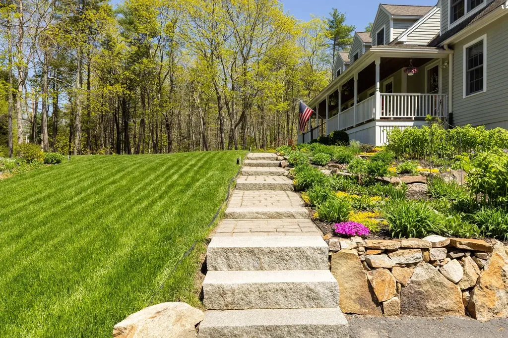 8 Silver Ridge Drive York ME 03909