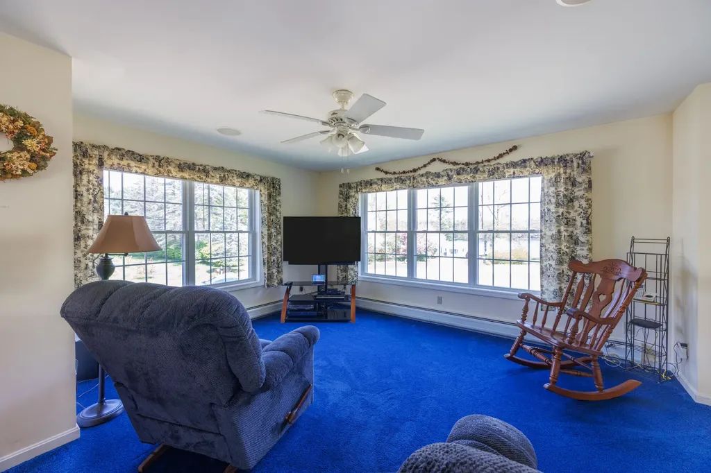25 Fairview Drive Sanford ME 04073