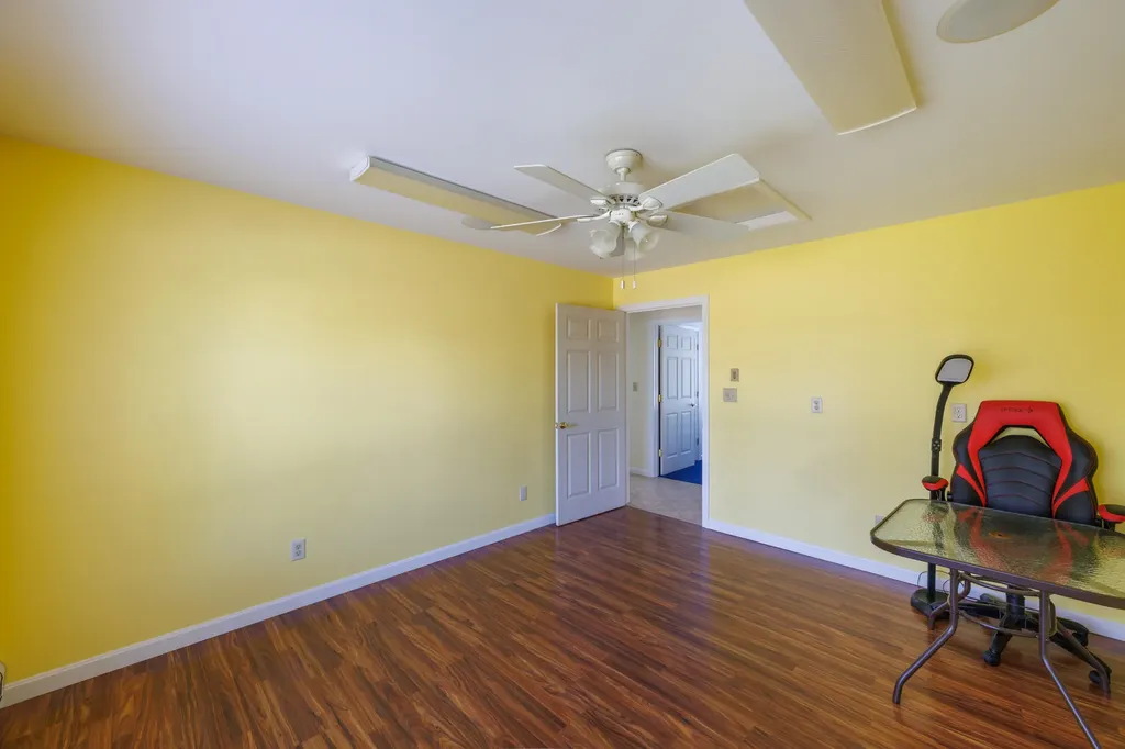25 Fairview Drive Sanford ME 04073