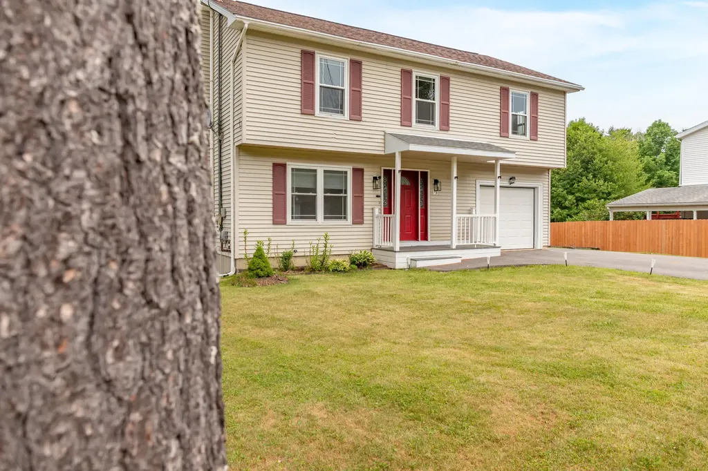 95 Yankee Avenue Bangor ME 04401