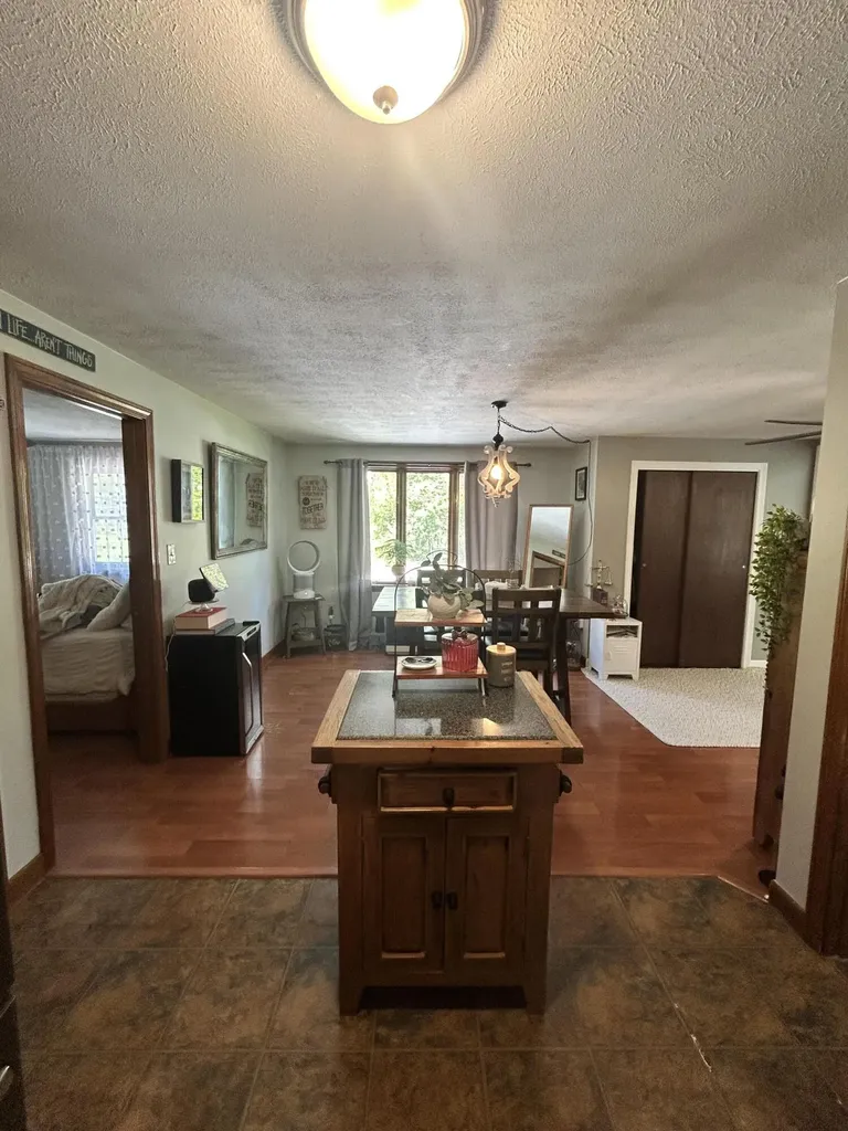 208 New Road Arundel ME 04046