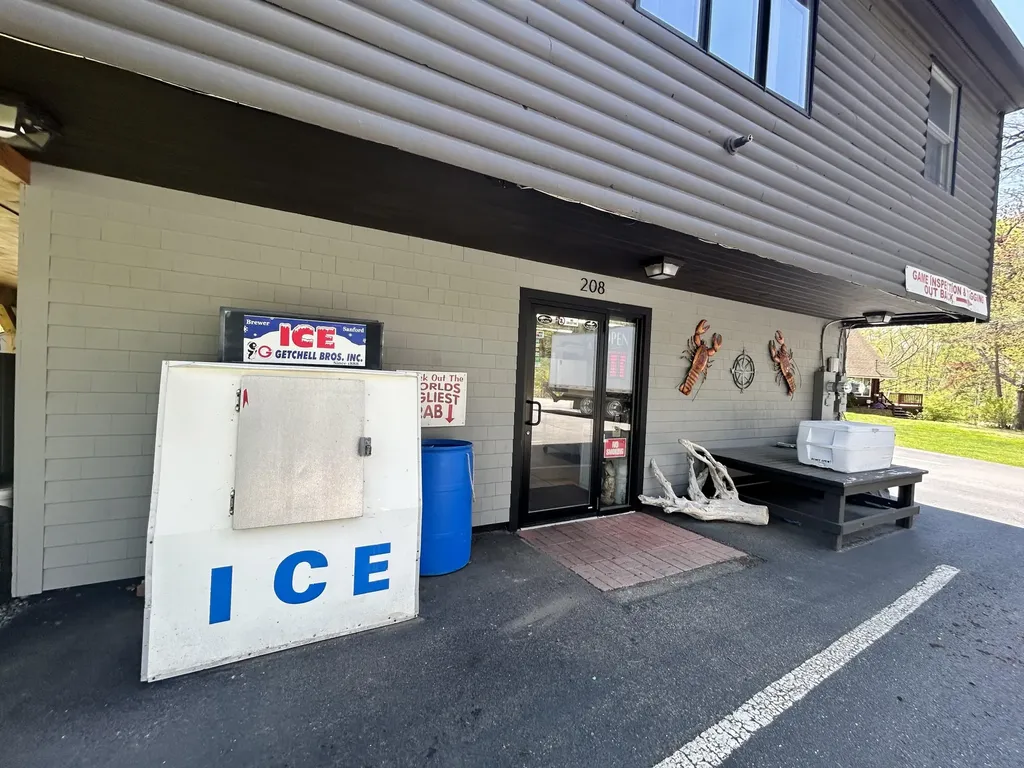 208 New Road Arundel ME 04046