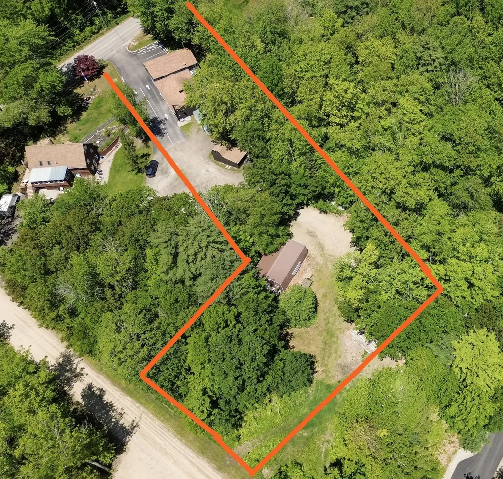 208 New Road Arundel ME 04046