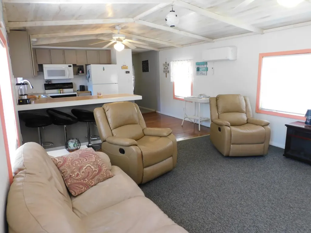 744 S Us Route 1 York ME 03909