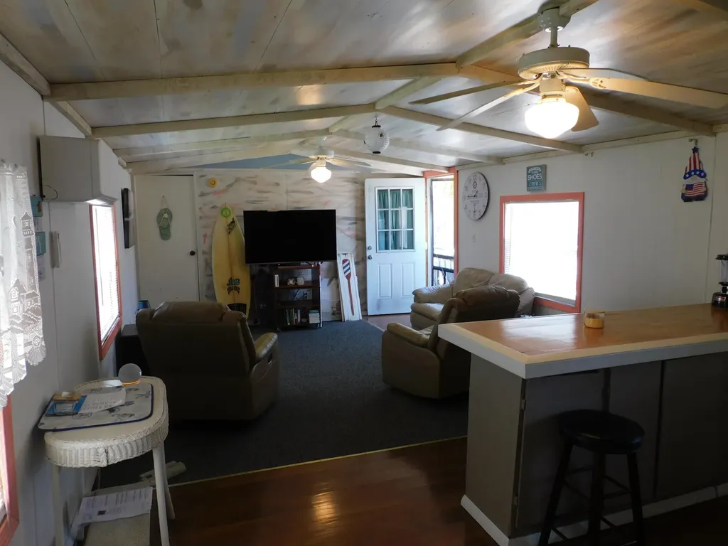 744 S Us Route 1 York ME 03909