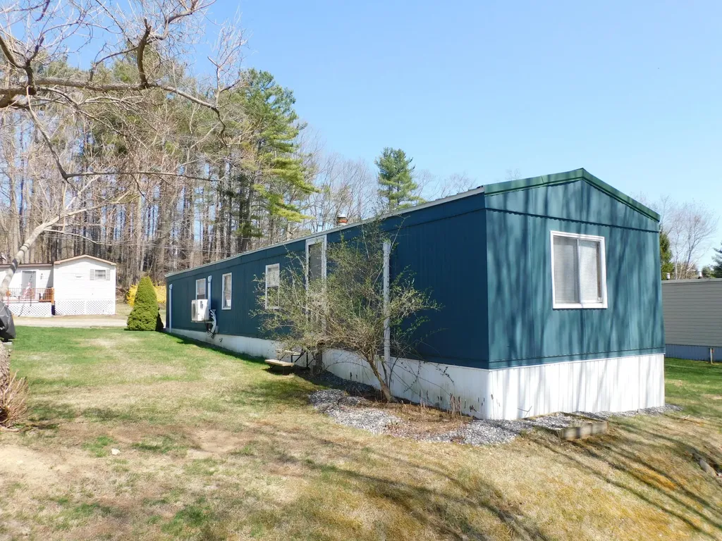 744 S Us Route 1 York ME 03909
