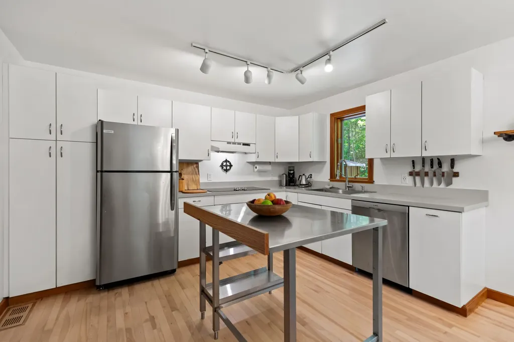 10 Sabino Road West Bath ME 04530